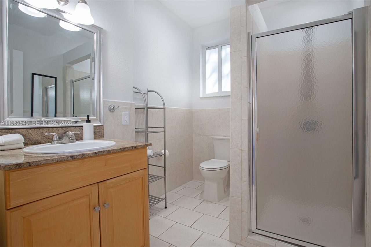 100 SW 26th Rd , Miami, FL 33129 Photo