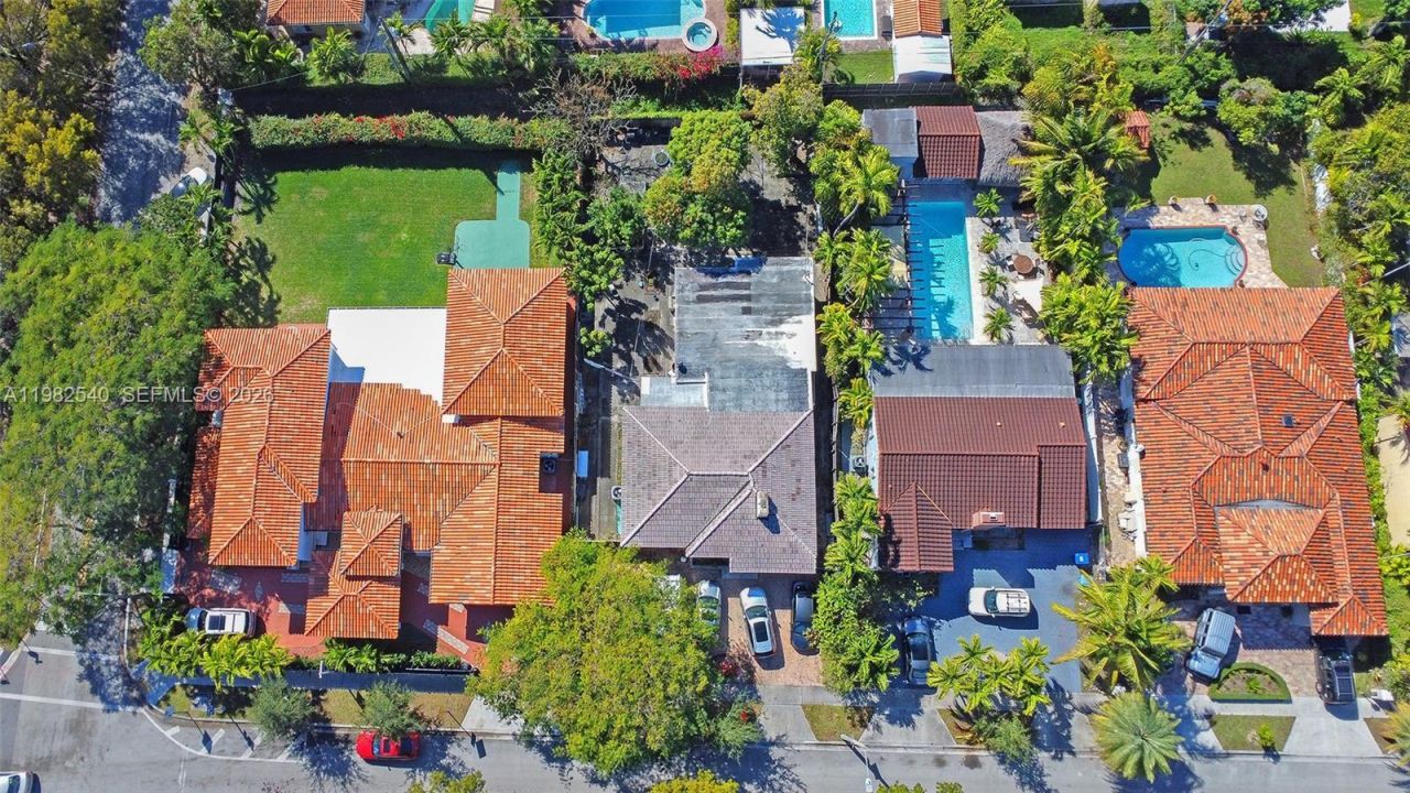 100 SW 26th Rd , Miami, FL 33129 Photo