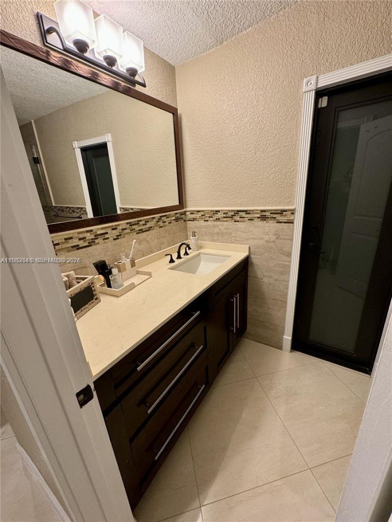 15101 Garvock Pl, Miami Lakes, FL 33016 Photo