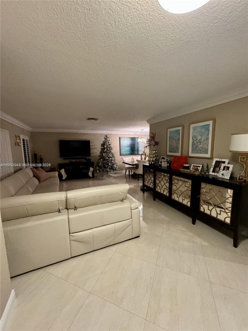 15101 Garvock Pl, Miami Lakes, FL 33016 Photo