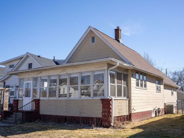 545 3rd Avenue S, Clinton, IA 52732