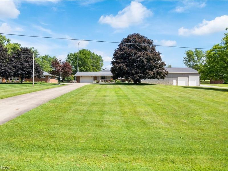 22840 Buck Road, Alliance, OH 44601 Photo 2