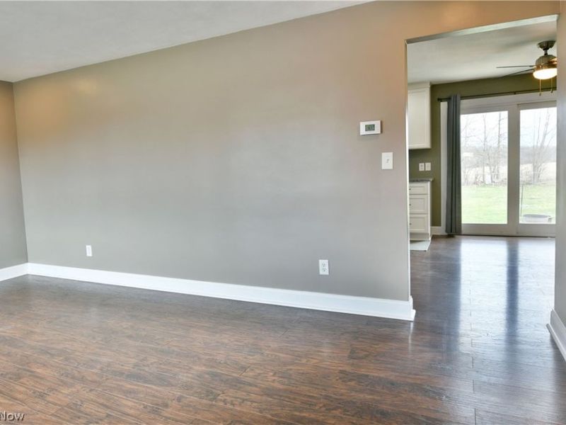 9812 Deltona Drive, New Middletown, OH 44442 Photo 11