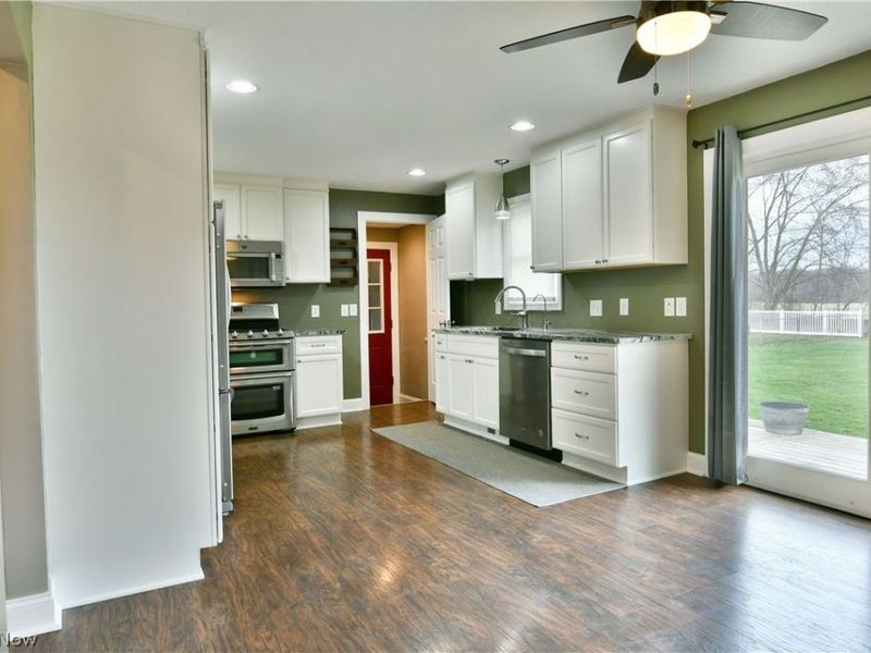 9812 Deltona Drive, New Middletown, OH 44442 Photo 14