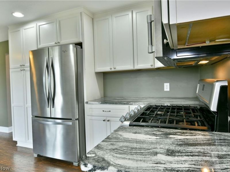 9812 Deltona Drive, New Middletown, OH 44442 Photo 18