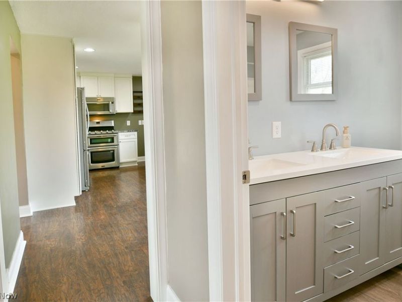 9812 Deltona Drive, New Middletown, OH 44442 Photo 25