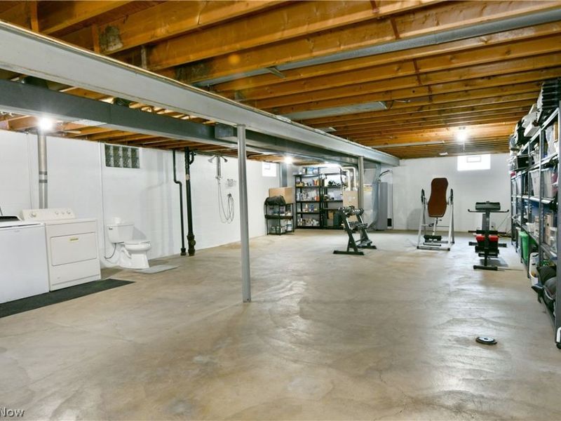 9812 Deltona Drive, New Middletown, OH 44442 Photo 38