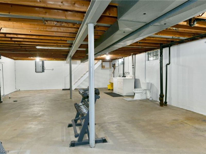 9812 Deltona Drive, New Middletown, OH 44442 Photo 39