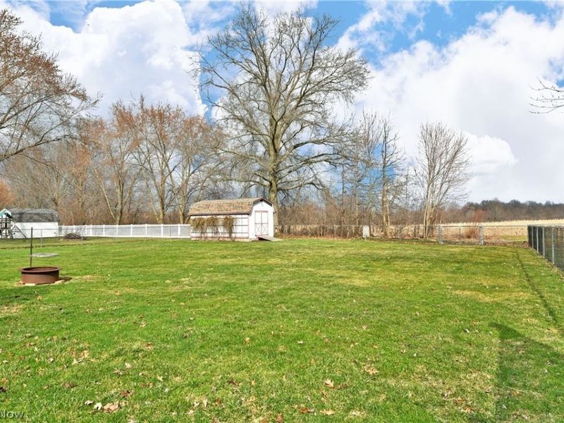 9812 Deltona Drive, New Middletown, OH 44442 Photo 42