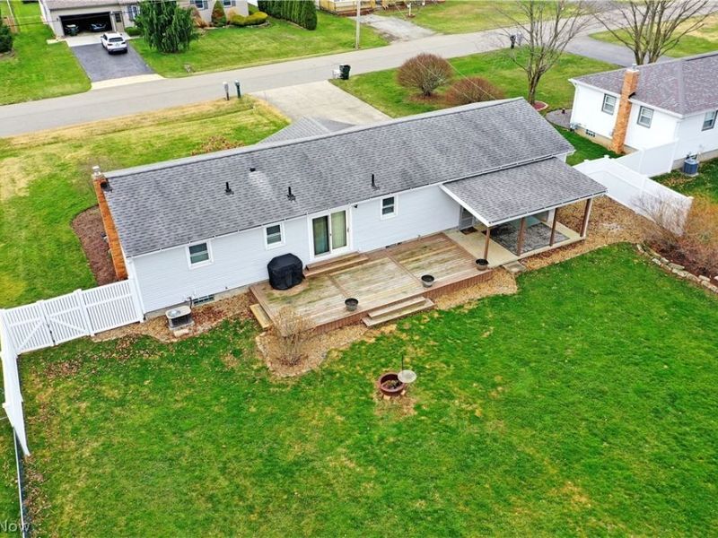 9812 Deltona Drive, New Middletown, OH 44442 Photo 5