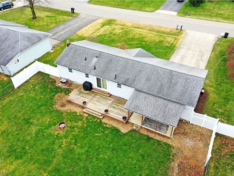 9812 Deltona Drive, New Middletown, OH 44442 Photo 6