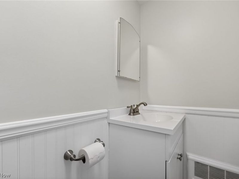 20945 Halworth Road, Shaker Heights, OH 44122 Photo 21