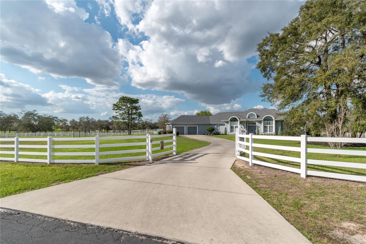 10516 SW 27th Avenue, Ocala, FL 34476 Photo