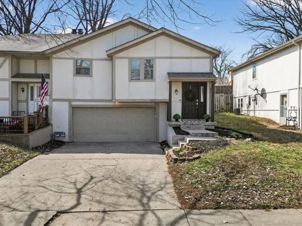 6902 Fisk Avenue, Kansas City, MO 64151