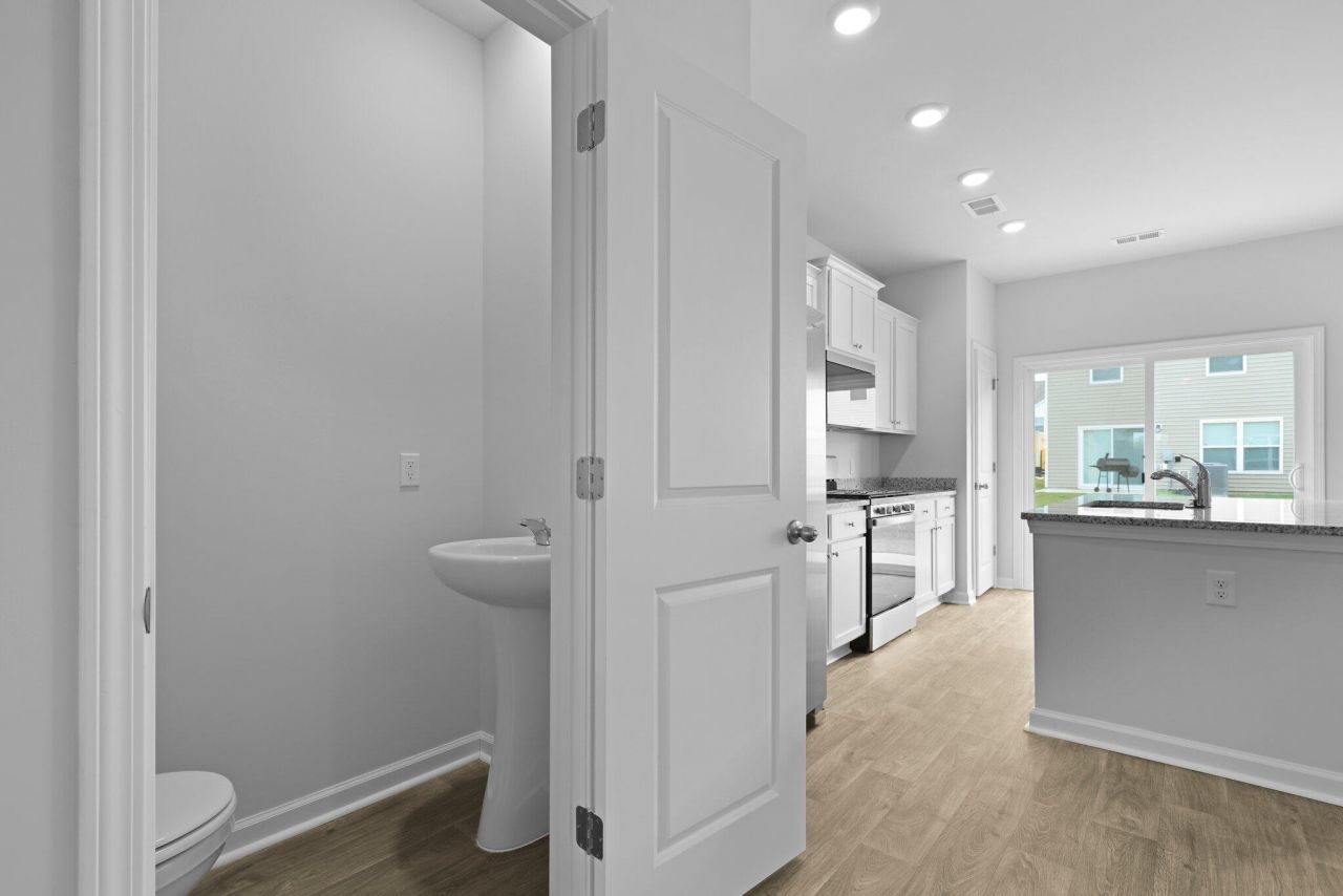 211 Blue Haw Drive Photo 14