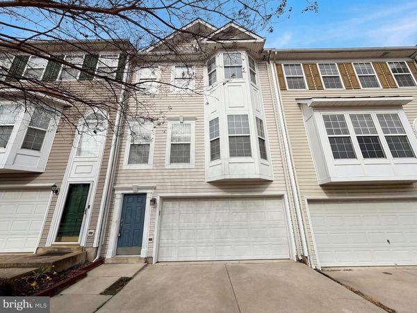 18560 SIERRA SPRINGS SQUARE , LEESBURG, VA 20176