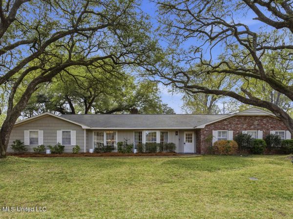 125 Poinciana Drive, Jackson, MS 39211
