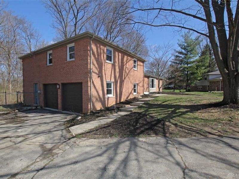 5518 Florrel Crest Lane, Harrison Township, OH 45415 Photo 3