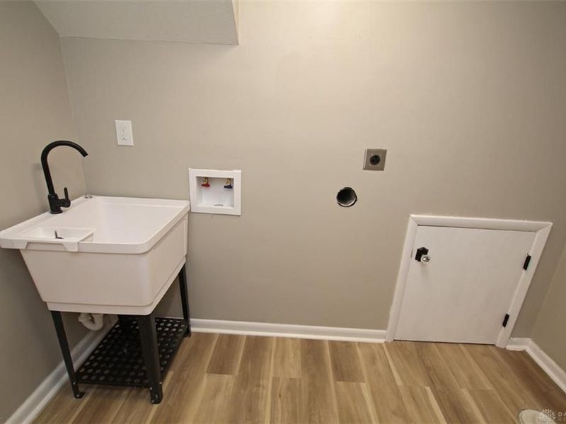 5518 Florrel Crest Lane, Harrison Township, OH 45415 Photo 32