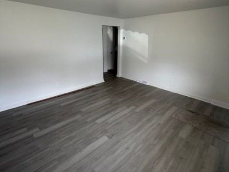 417 9th Street, Struthers, OH 44471 Photo 4