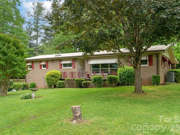 204 Reed Drive , Flat Rock, NC 28731