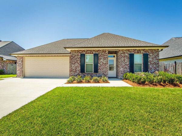 204 Sugar Ridge Rd, Houma, LA 70360