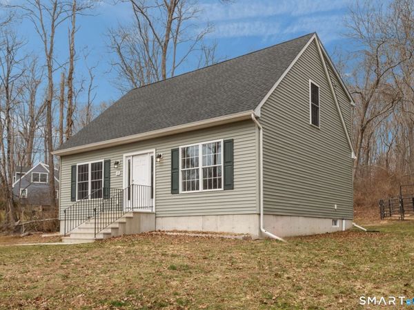 69 Wendell Comrie, Ledyard, CT 06339