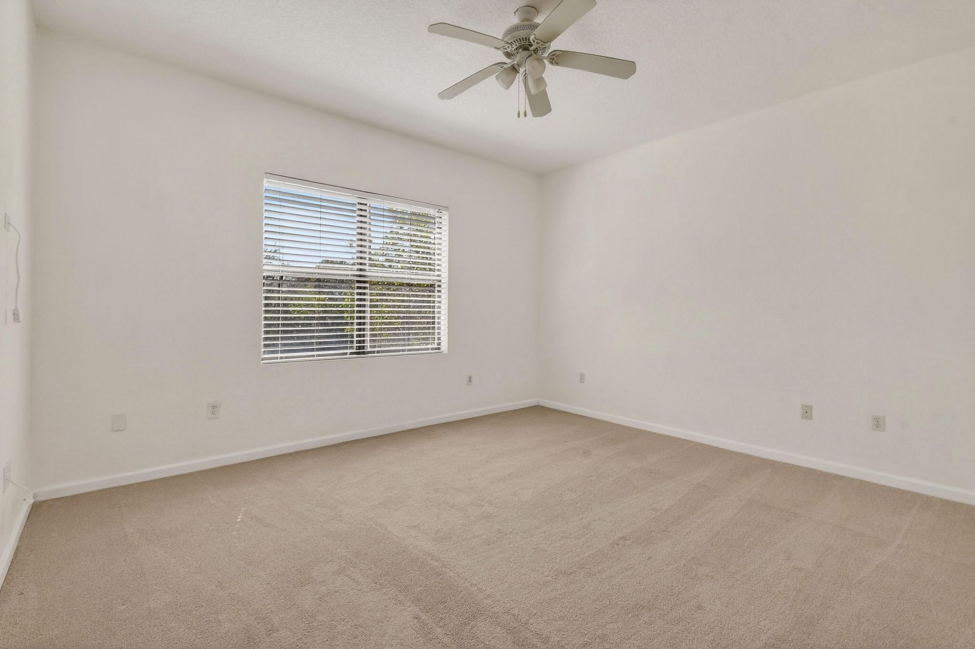 1650 Presidential Way, Unit 210, West Palm Beach, FL 33401 Photo