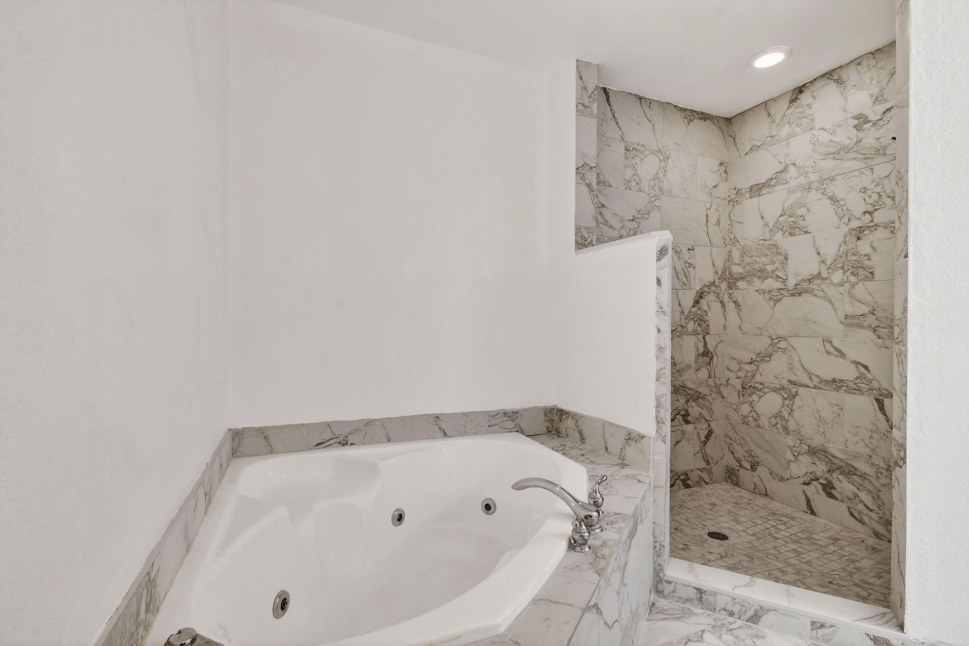 1650 Presidential Way, Unit 210, West Palm Beach, FL 33401 Photo