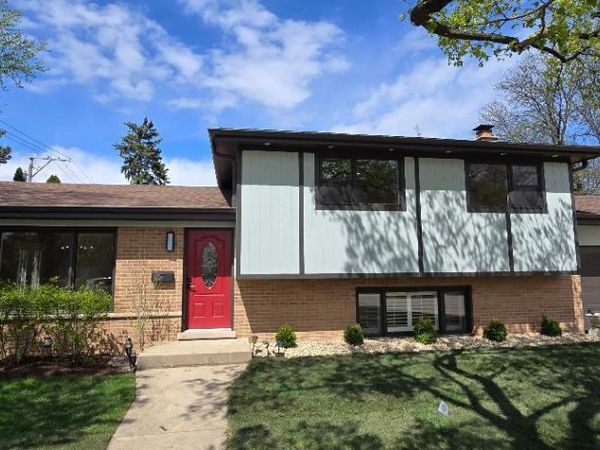 700 Florence Drive, Park Ridge, IL 60068
