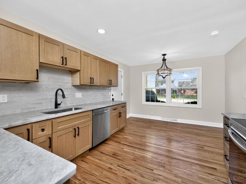 9458 Leebrook Drive, Springfield Twp., OH 45231 Photo 11