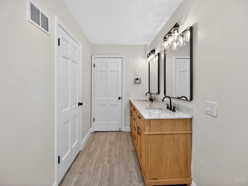 9458 Leebrook Drive, Springfield Twp., OH 45231 Photo 44