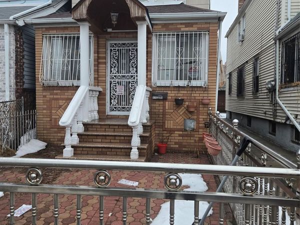 17205 89th Avenue , Jamaica, NY 11432