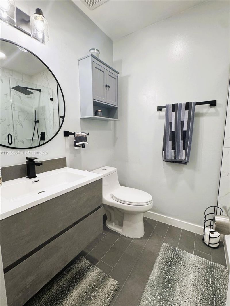 1143 NW 123rd Ct , Unit 607, Miami, FL 33182 Photo