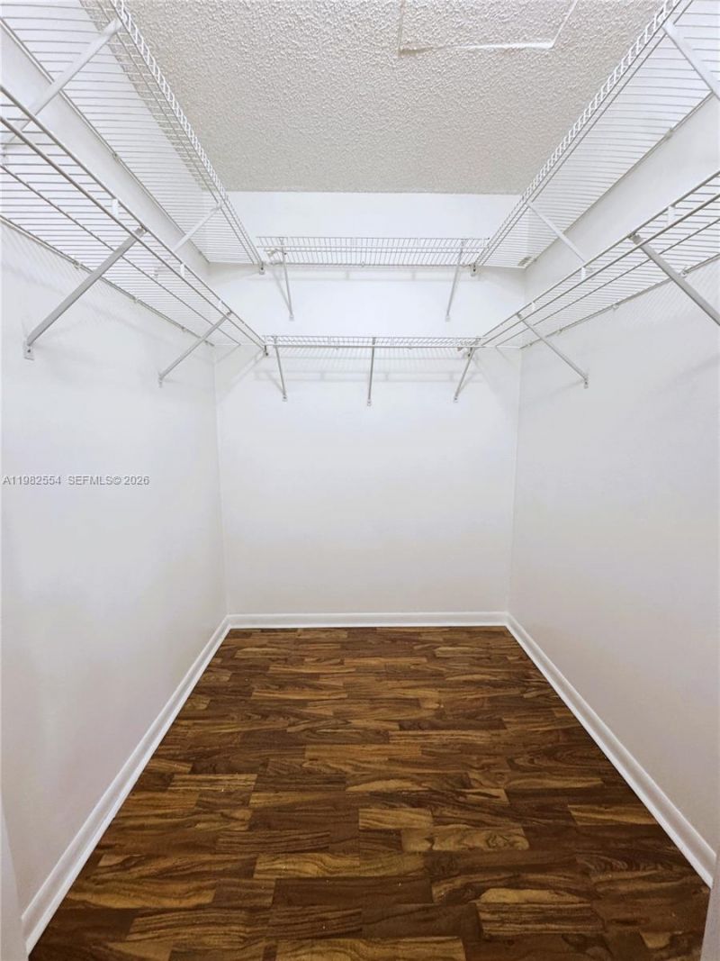 1143 NW 123rd Ct , Unit 607, Miami, FL 33182 Photo