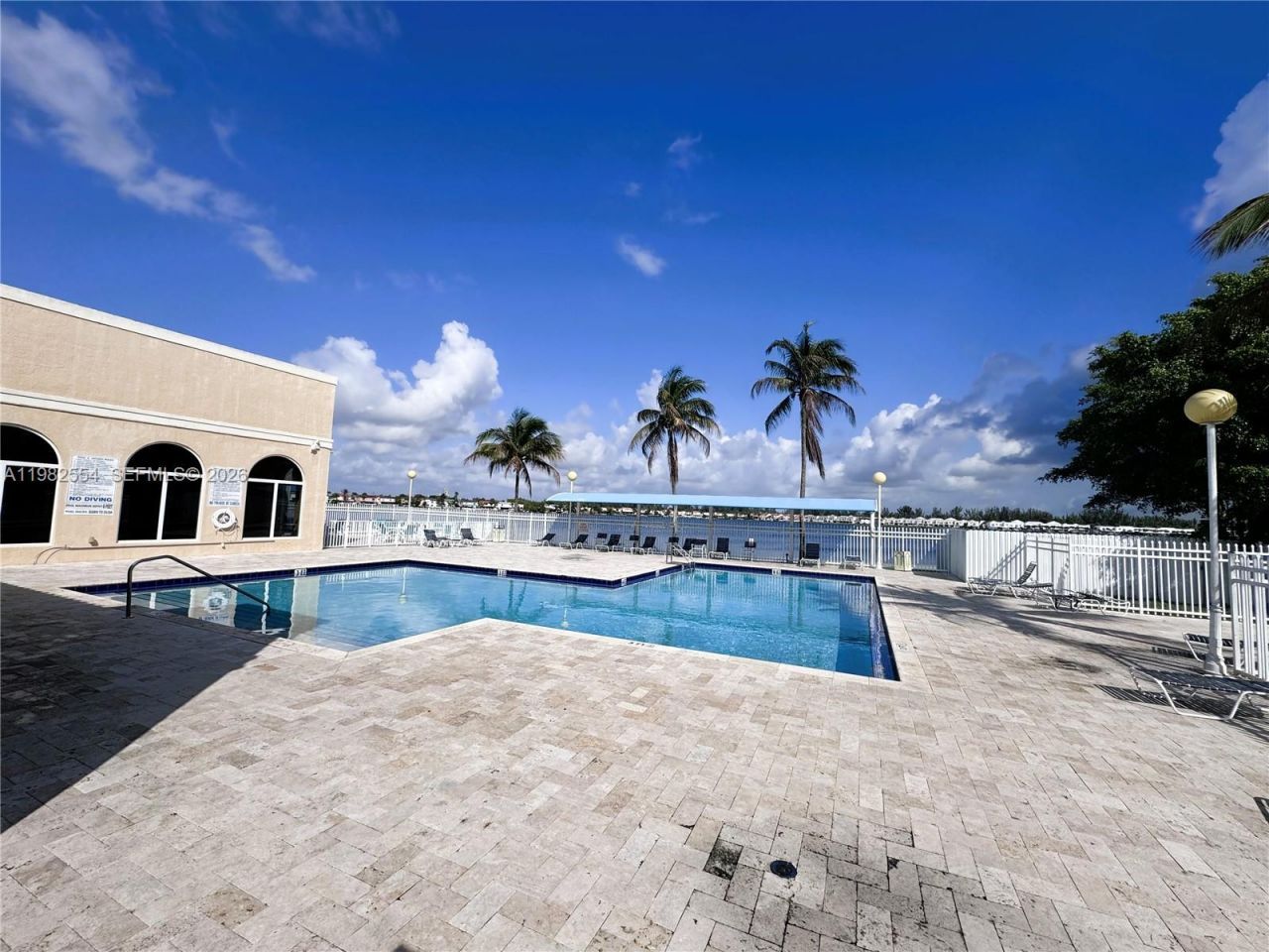 1143 NW 123rd Ct , Unit 607, Miami, FL 33182 Photo