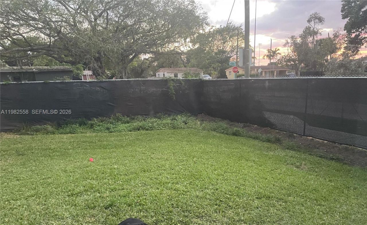 2360 NW 14th St , Fort Lauderdale, FL 33311 Photo