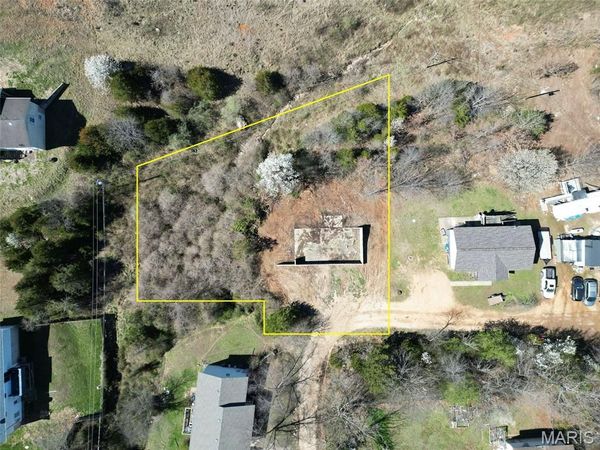 000 Holloway Lane , St Robert, MO 65584