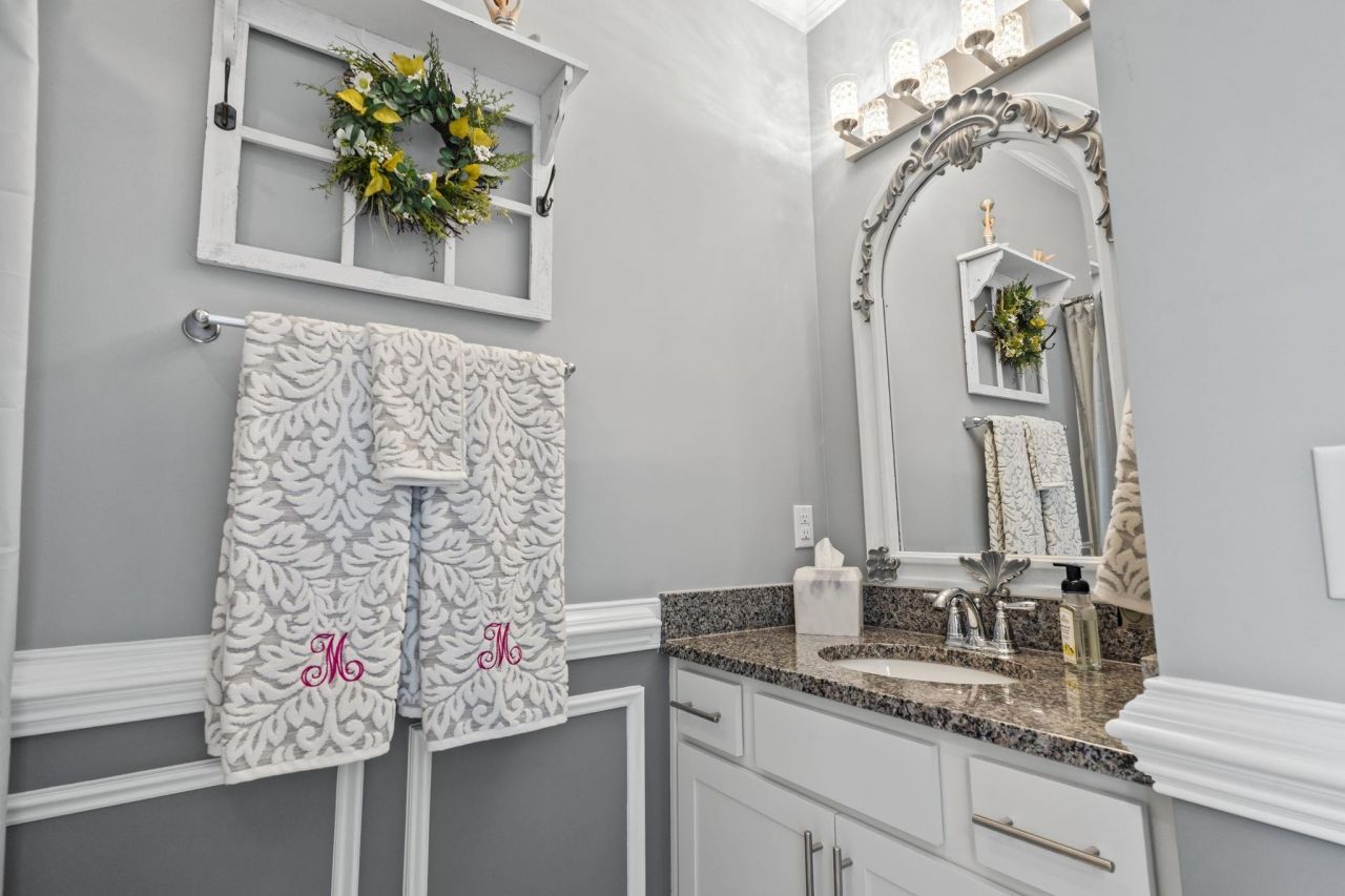 456 Hillsborough Dr. Photo 18