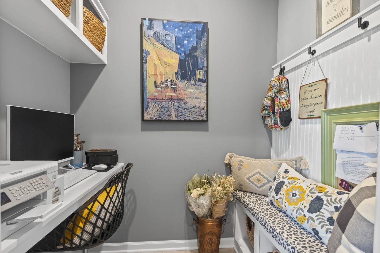 456 Hillsborough Dr. Photo 23