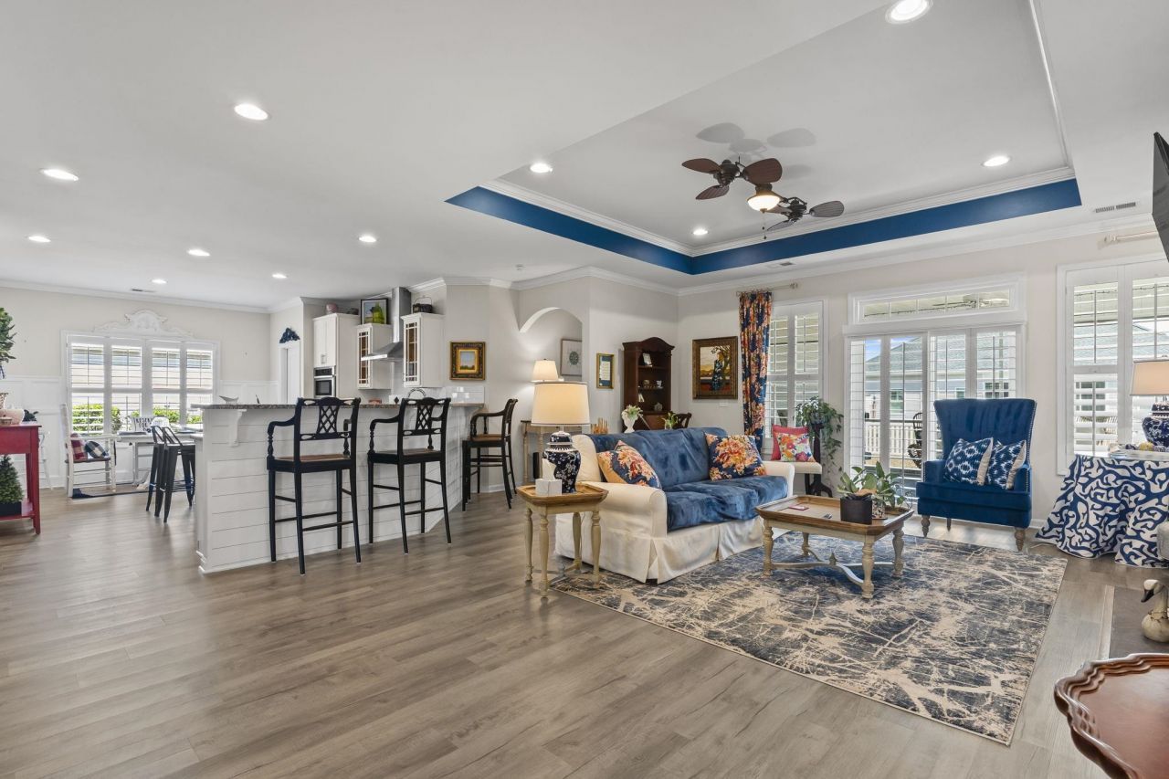 456 Hillsborough Dr. Photo 9