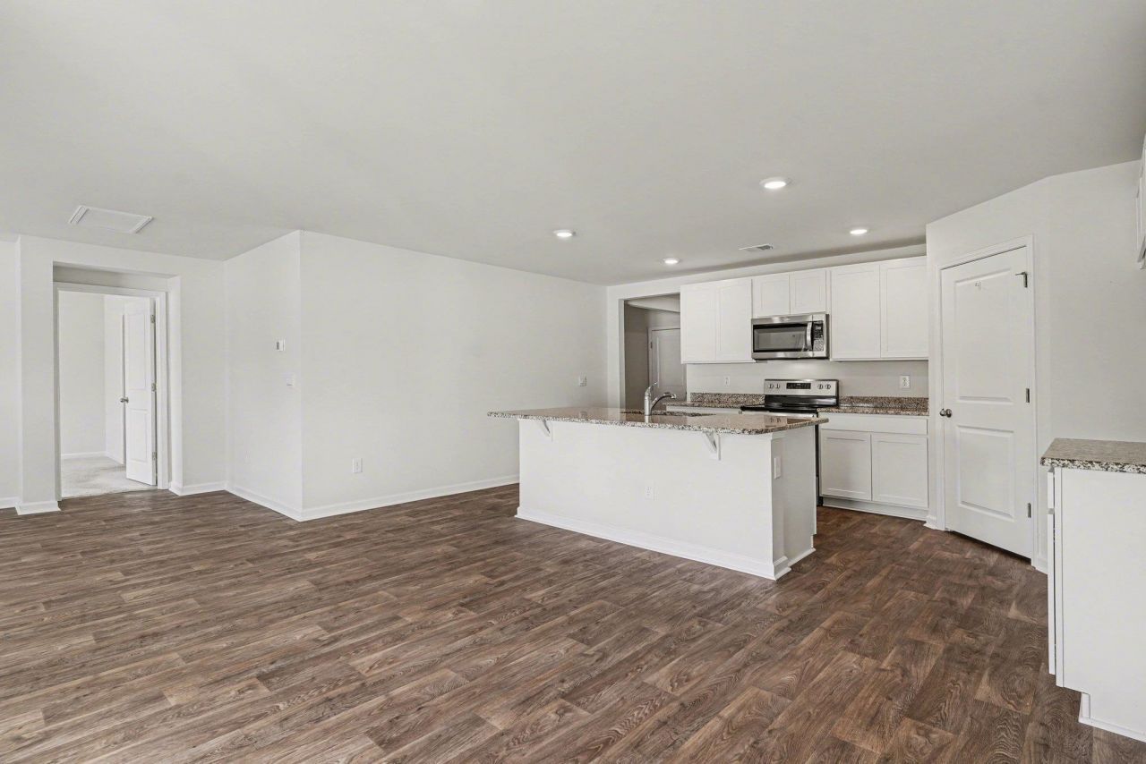 572 Woodland Farms Circle Photo 10