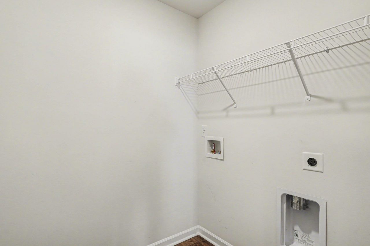 572 Woodland Farms Circle Photo 16