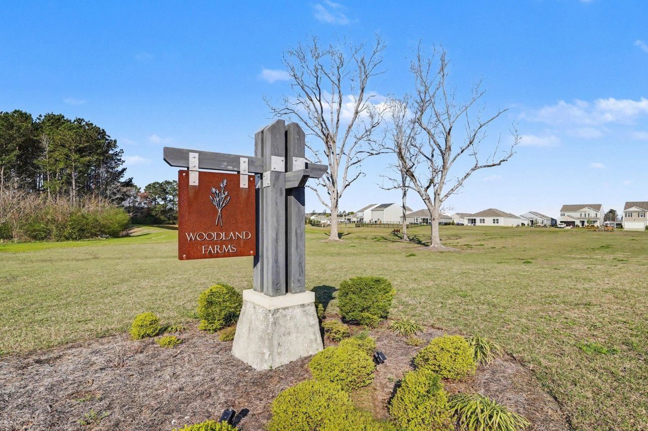 572 Woodland Farms Circle Photo 4