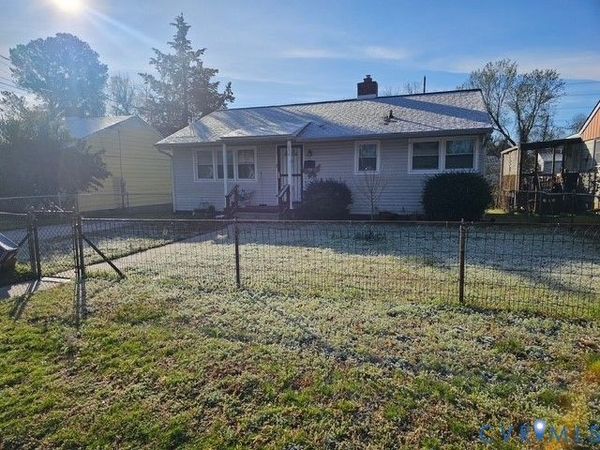 838 Fort Henry Street, Petersburg, VA 23803