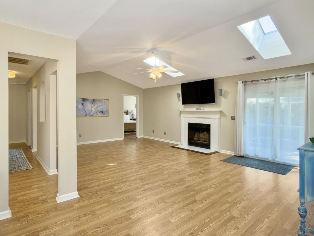 1246 Llewellyn Road Photo 1