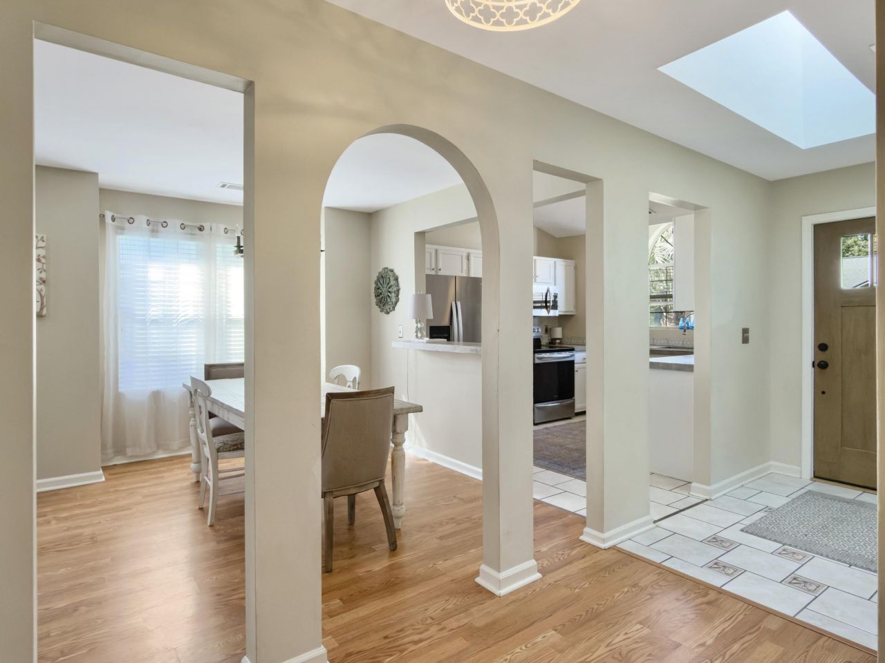 1246 Llewellyn Road Photo 13