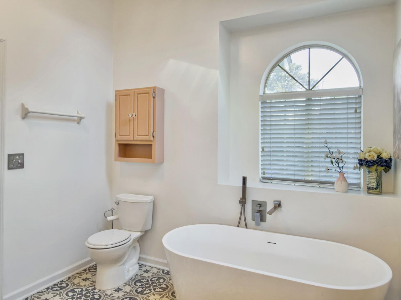 1246 Llewellyn Road Photo 33