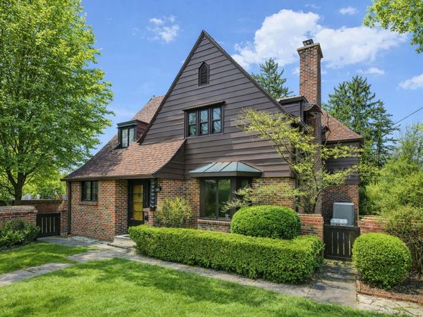 735 Tanglewood Drive, Springfield, OH 45504