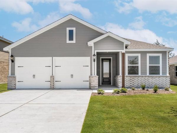 305 Magnolia Boulevard, Hutchins, TX 75141